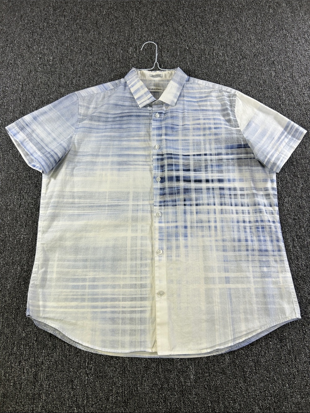 Calvin Klein Blue White Plaid Short Sleeve Button Front Shirt Men’s Large